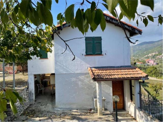 Villa in vendita a Diano Castello IM