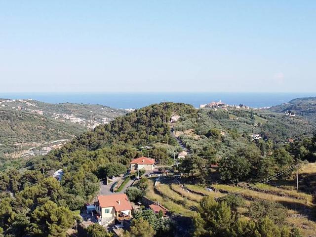 Villa in vendita a Diano Arentino IM