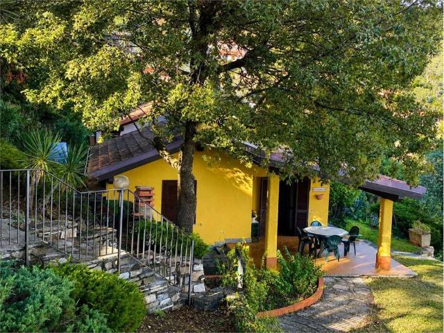 Villa in vendita a Diano Arentino IM