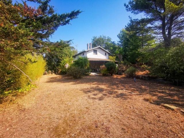 Villa in vendita a Diano Arentino IM