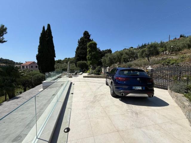 Villa in vendita a Diano Marina IM