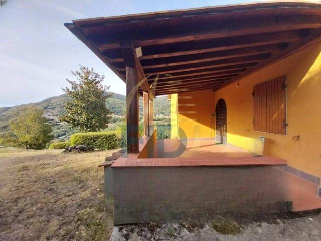Villa in vendita a Dicomano FI
