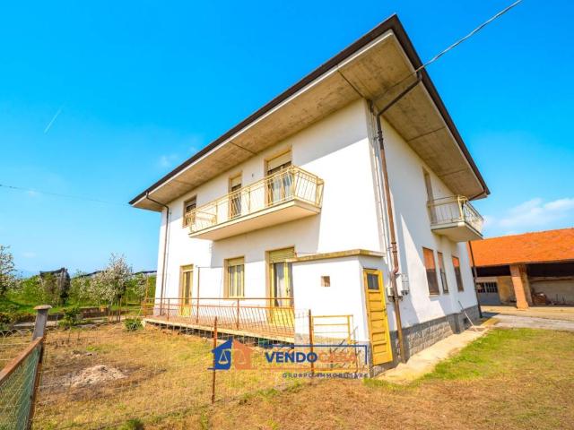 Villa in vendita a Dronero CN