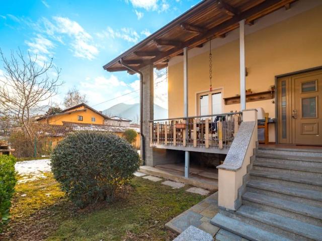 Villa in vendita a Dronero CN