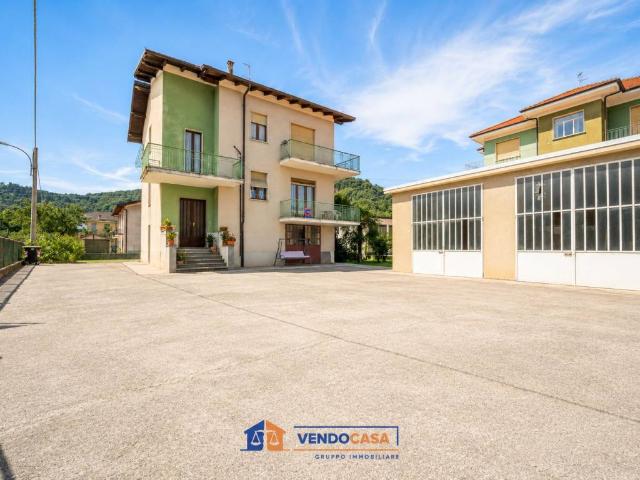 Villa in vendita a Dronero CN