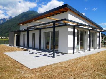 Villa in vendita a Dubino SO