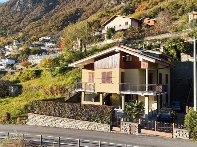 Villa in vendita a Dubino SO