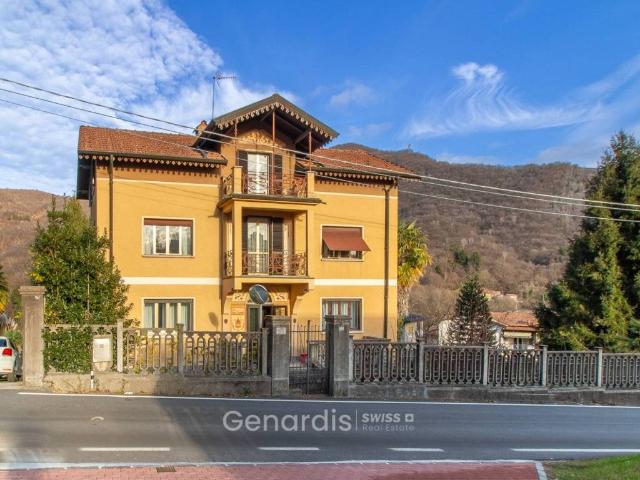 Villa in vendita a Dumenza VA