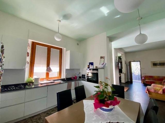 VILLA in VENDITA a EMPOLI di 12 vani