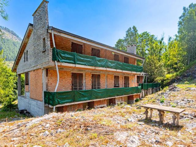 Villa in vendita a Entracque CN