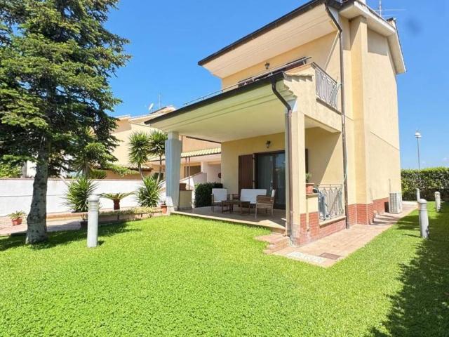 Villa in vendita a Eboli SA