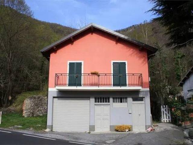 Villa in vendita a Erli SV