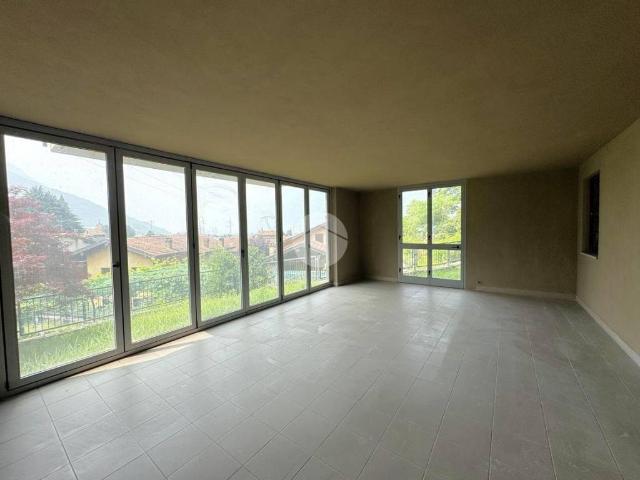 Villa in vendita a Esine BS