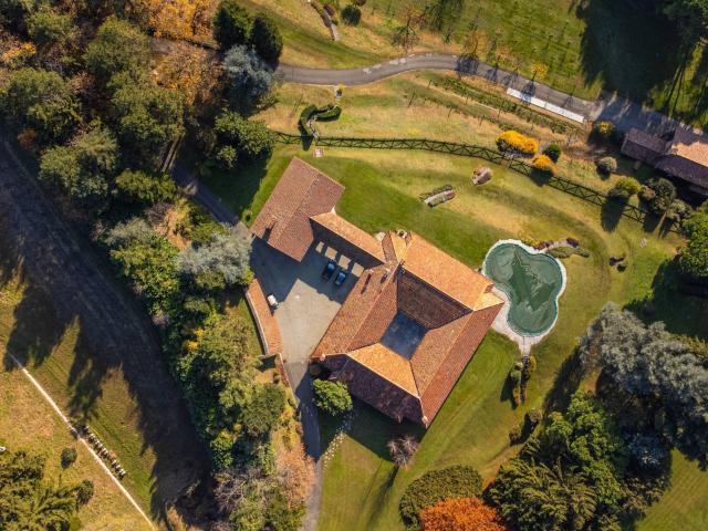 Villa in vendita a Eupilio