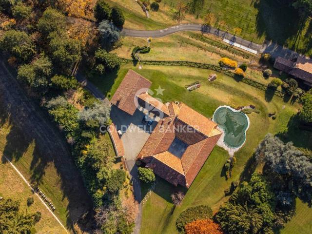 Villa in vendita a Eupilio CO