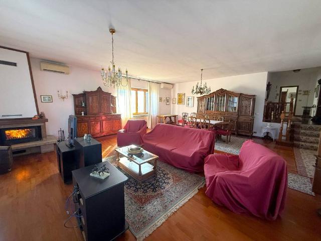 Villa in vendita a Foglizzo TO