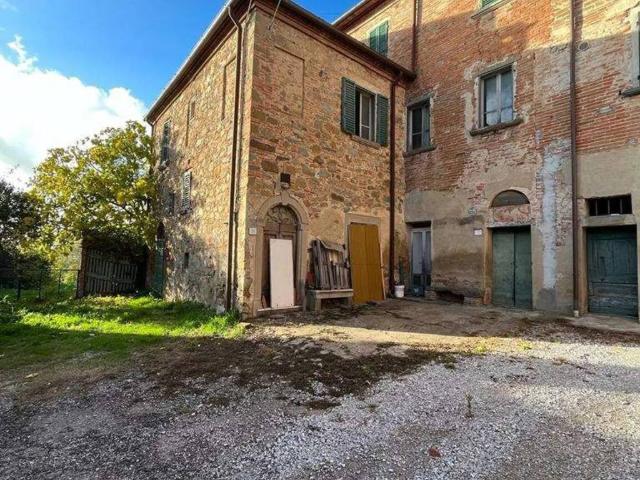 Villa in vendita a Foiano della Chiana AR