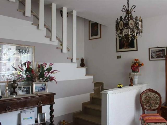 Villa in vendita a Foiano della Chiana AR