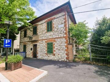 Villa in vendita a Foiano della Chiana AR