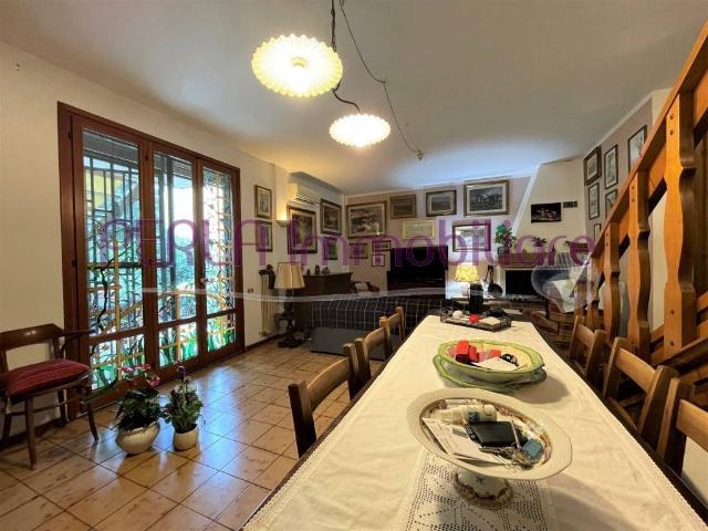 Villa in vendita a Follonica GR