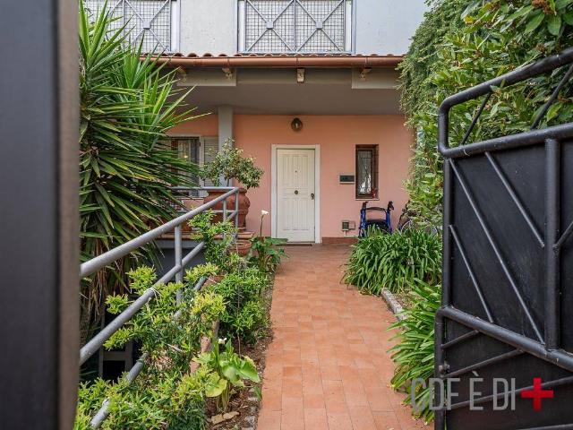 Villa in vendita a Follonica GR