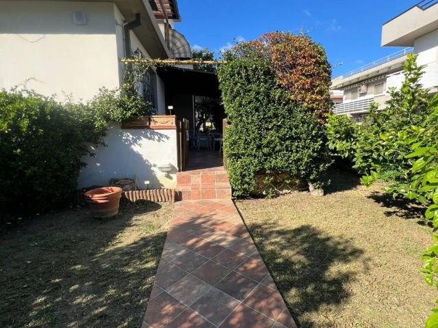 Villa in vendita a Follonica GR