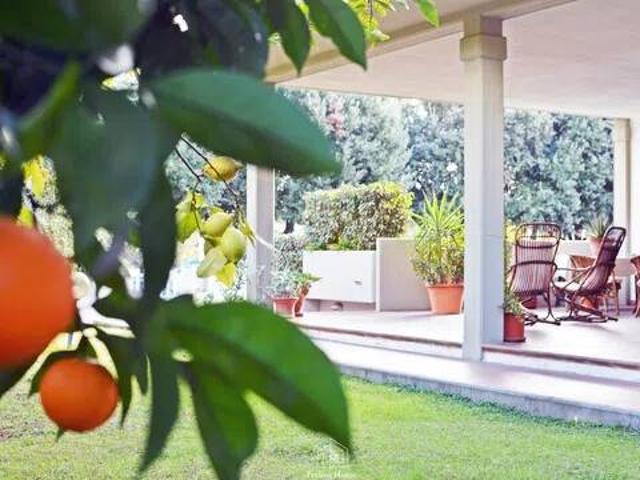 Villa in vendita a Follonica GR