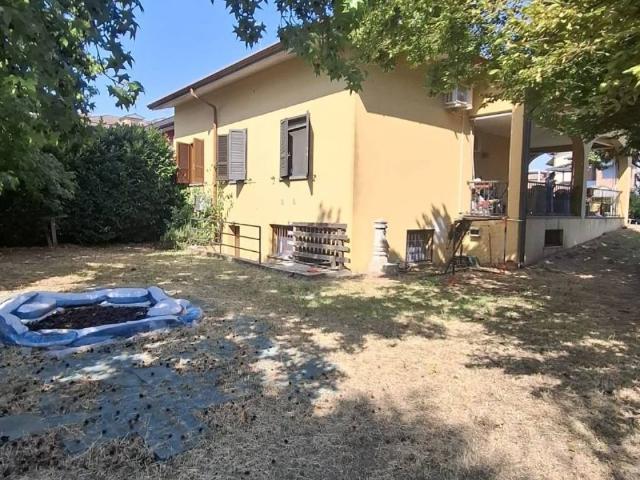 Villa in vendita a Fombio LO