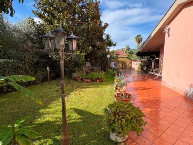 Villa in vendita a Fondi LT