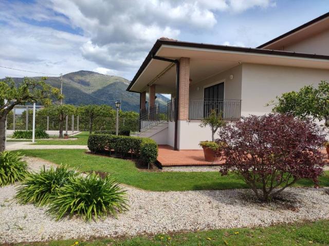 Villa in vendita a Fondi LT
