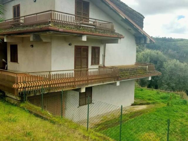 Villa in vendita a Fontana Liri FR