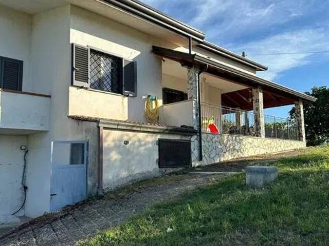Villa in vendita a Fontana Liri FR