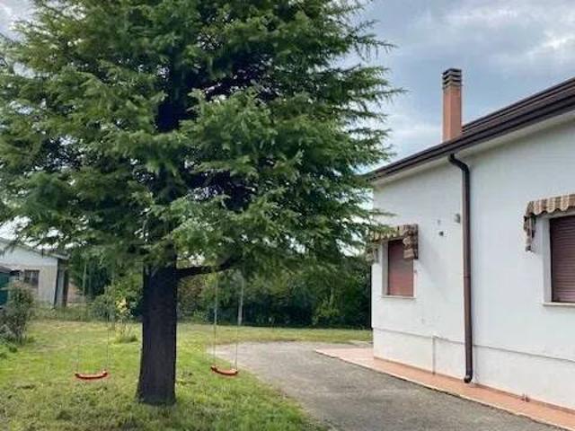 Villa in vendita a Fontanafredda PN