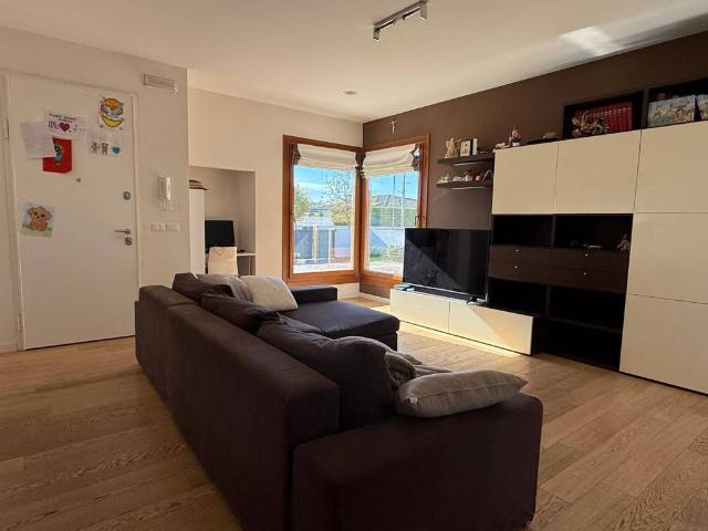 Villa in vendita a Fontanafredda PN
