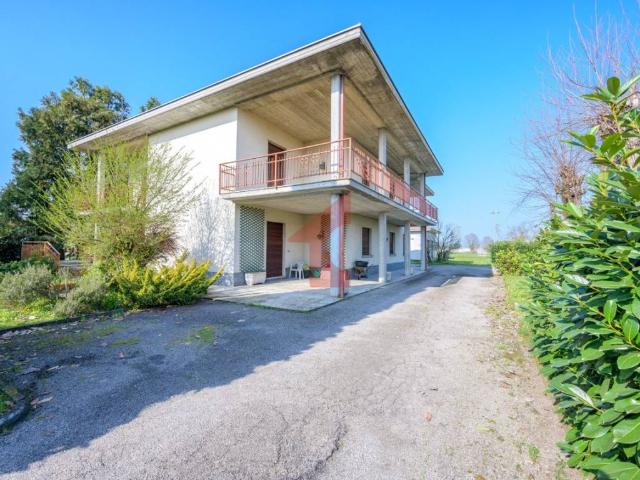 Villa in vendita a Fontanellato PR