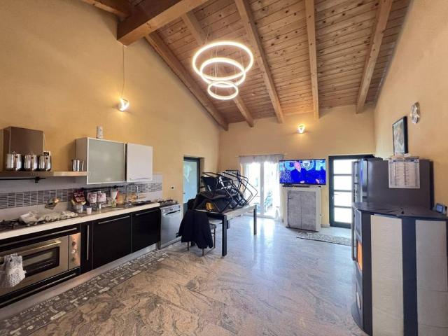Villa in vendita a Fontanetto Po VC