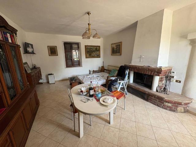 Villa in vendita a Fontanetto Po VC