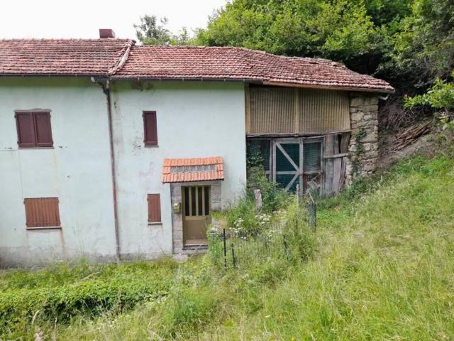 Villa in vendita a Fontanigorda GE