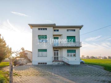 Villa in vendita a Fontevivo PR