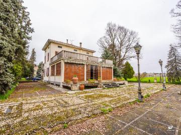 Villa in vendita a Fontevivo