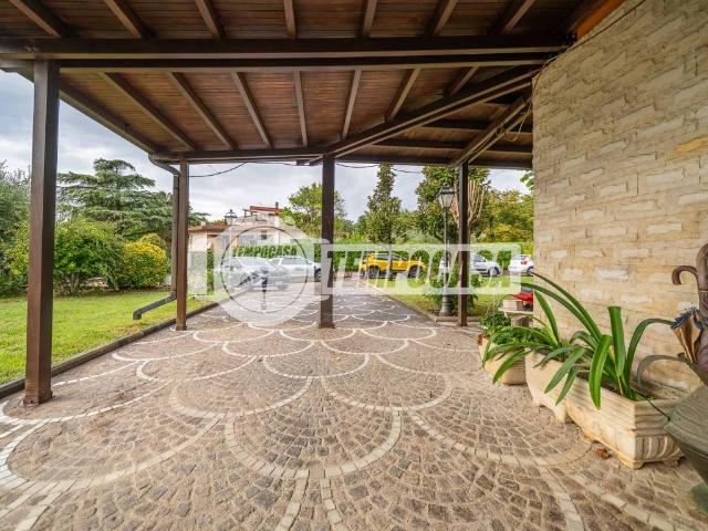 Villa in vendita a Fonte Nuova RM