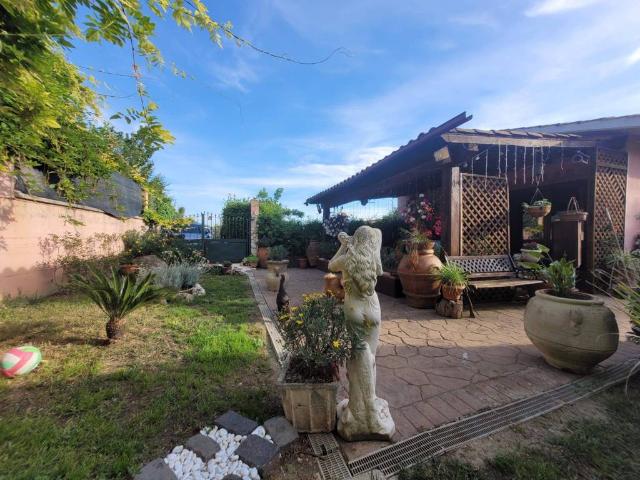 Villa in vendita a Fonte Nuova RM