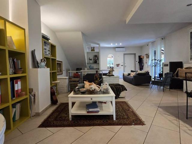 Villa in vendita a Fonte Nuova RM