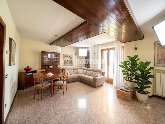 Villa in vendita a Foresto Sparso BG