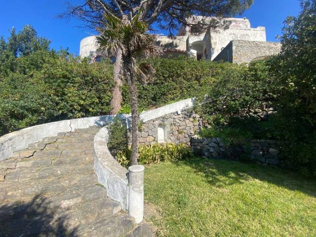 Villa in vendita a Forio NA
