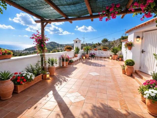 Villa in vendita a Forio NA