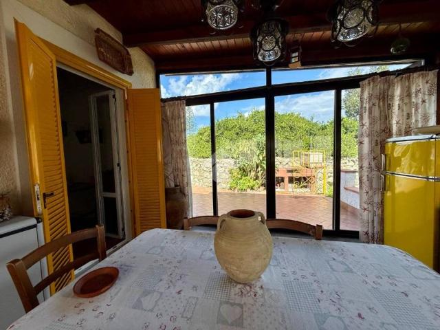 Villa in vendita a Forio NA