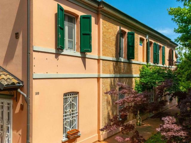 Villa in vendita a Forlì FC