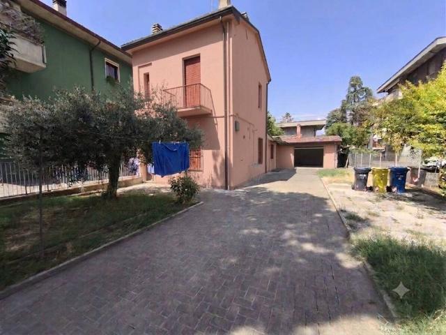 Villa in vendita a Forlì FC