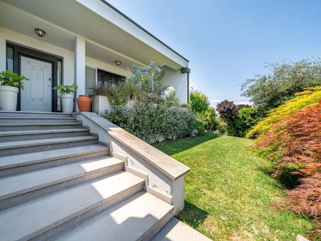 Villa in vendita a Forlì FC